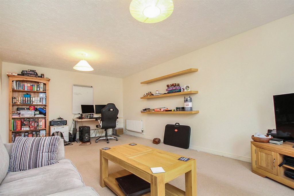 Property photo 3 of 8 Picture No. 53