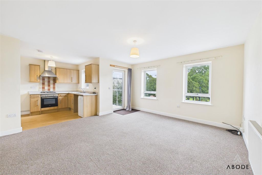 Property photo 2 of 13 Cam02544G0-Pr0313-Still005.Jpg