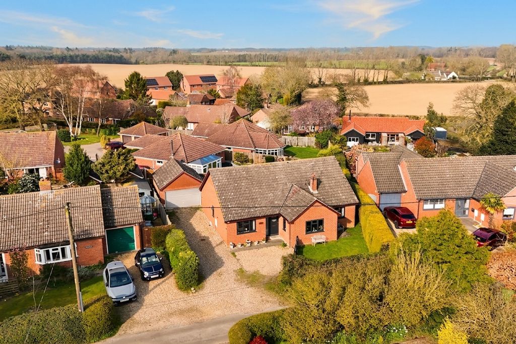 Property photo 3 of 24