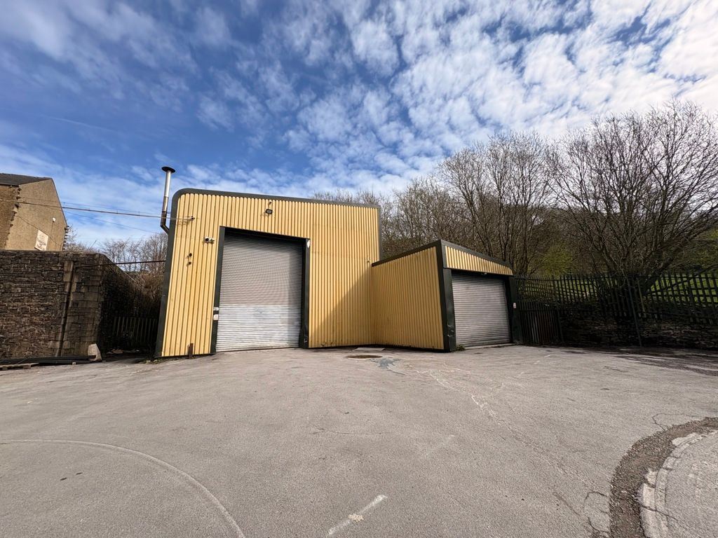 Property photo 1 of 8 Photo 9