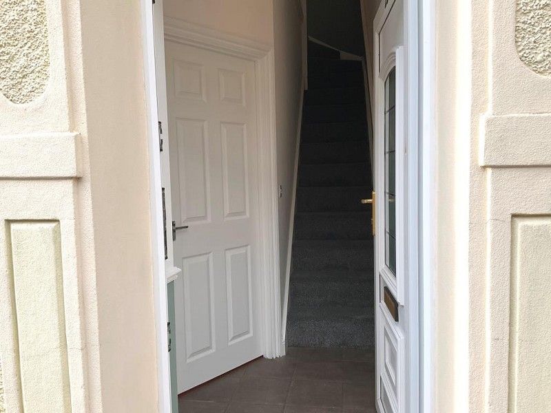 Property photo 2 of 15 Entrance Hall