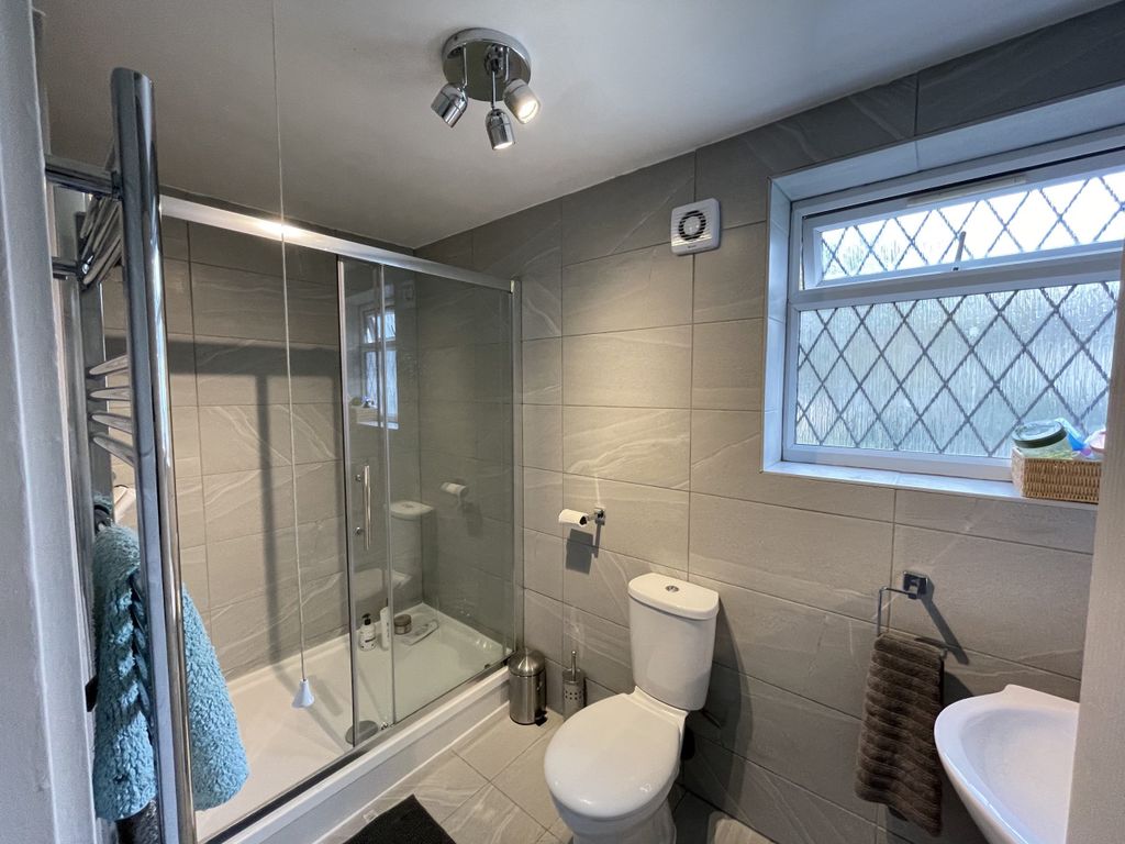 Property photo 1 of 8 10