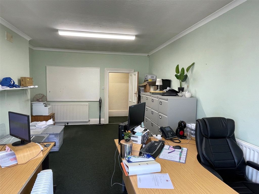 Property photo 2 of 3 Picture No. 01
