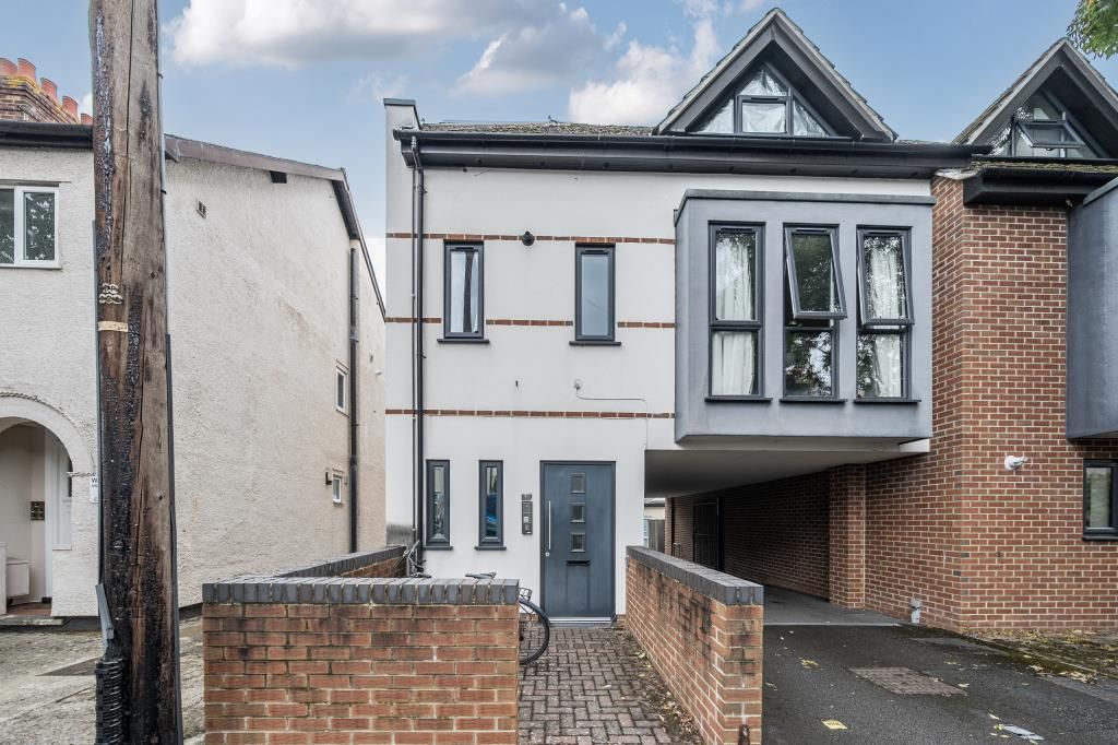 Property photo 1 of 14 External View