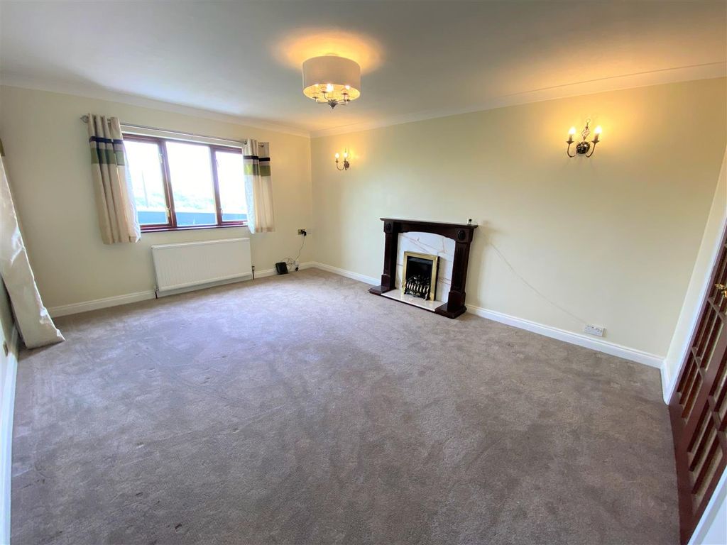 Property photo 2 of 13 129Bradfordrd2.Jpg
