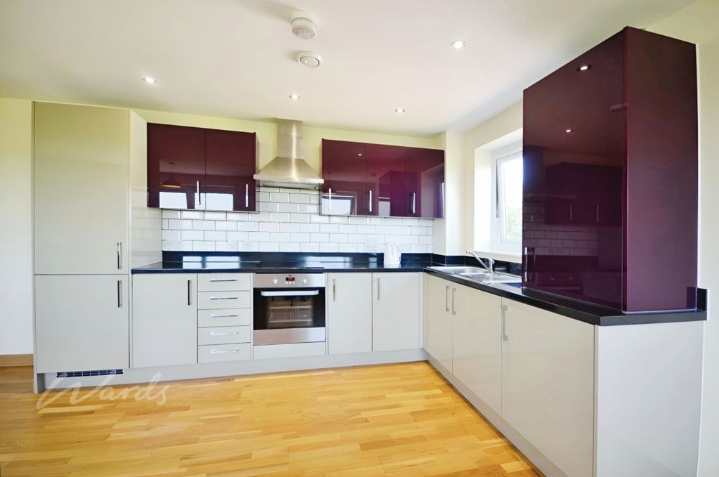 Property photo 2 of 8 Kitchen