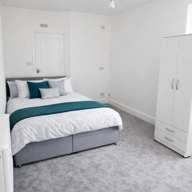 Property photo 1 of 2 Studio To Rent Balby Road, Doncaster Dn4