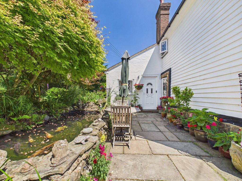 Property photo 2 of 19