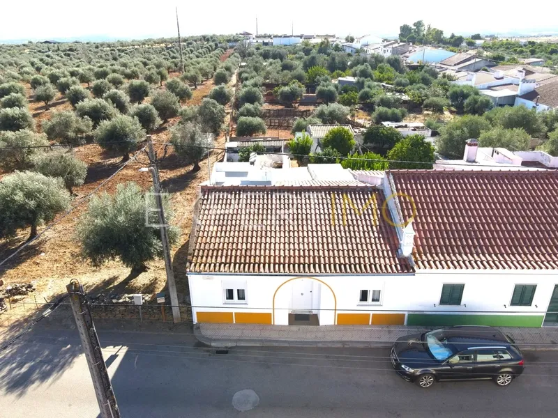 Property photo 1 of 48 Img 0