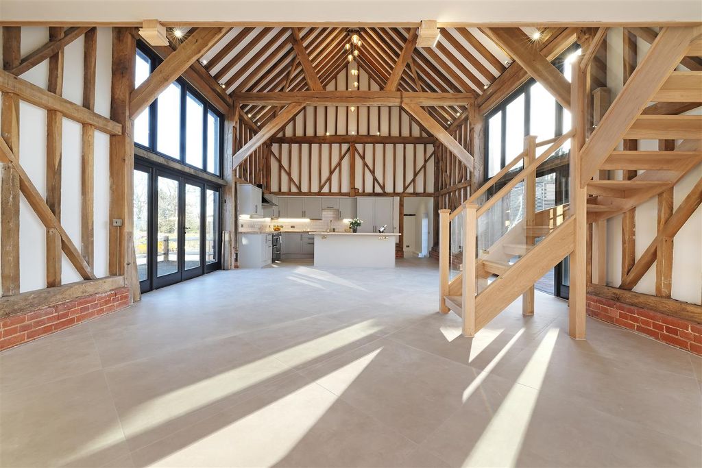 Property photo 2 of 40 Lowerduxfm-Williamsbarn-Jan25-0860.Jpg