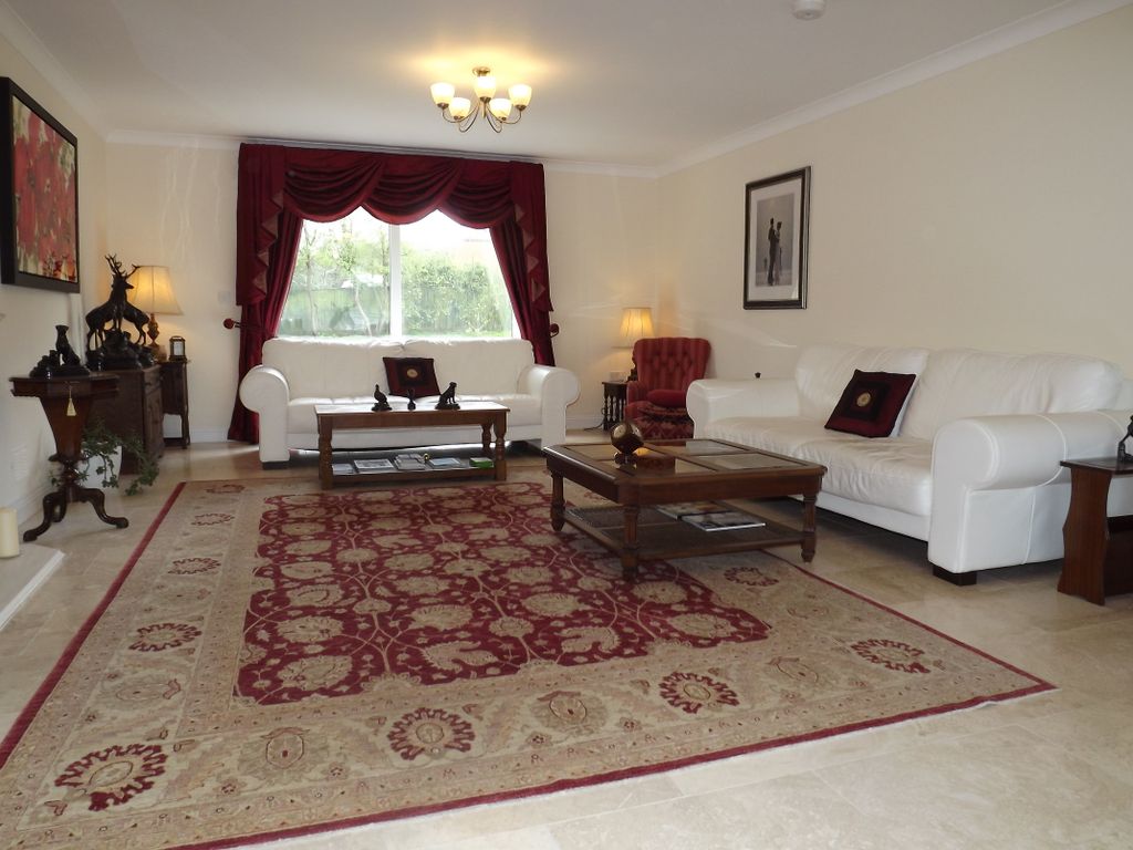 Property photo 2 of 21