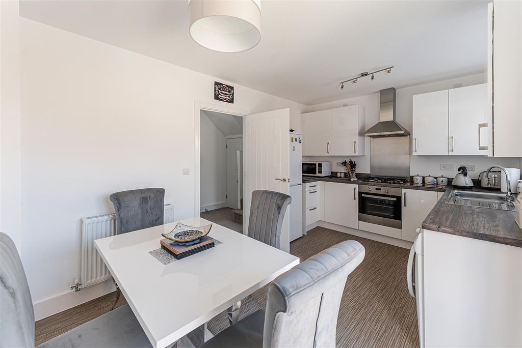 Property photo 2 of 13 Kitchen/Diner