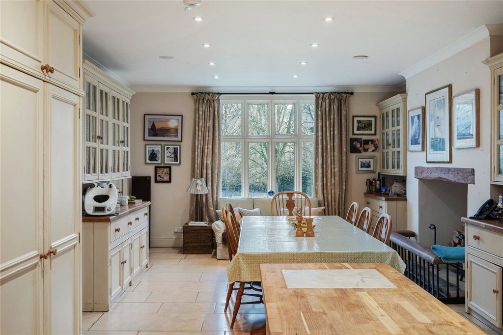 Additional image 10 of 9 bed detached house to rentColn St. Aldwyns, Cirencester, Gloucestershire GL7