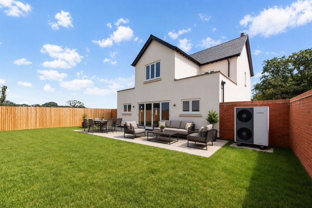 Property photo 2 of 11 Cgi Furniture