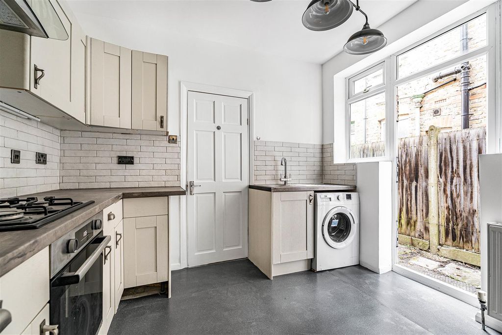 Property photo 3 of 12 3