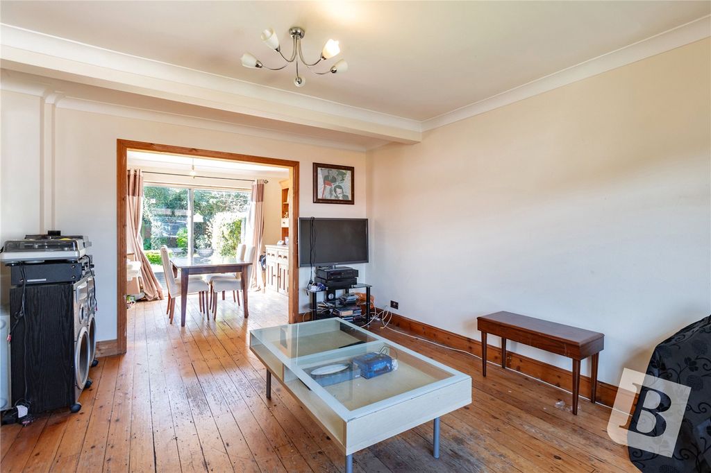 Property photo 3 of 23 Living Room