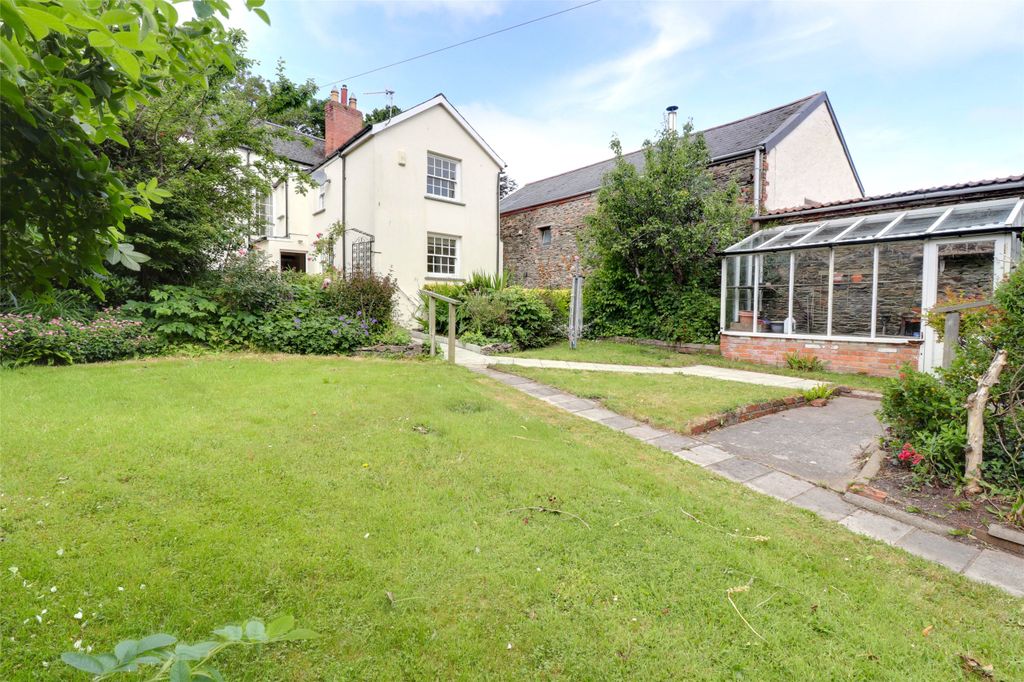 Property photo 2 of 20 Picture No. 02