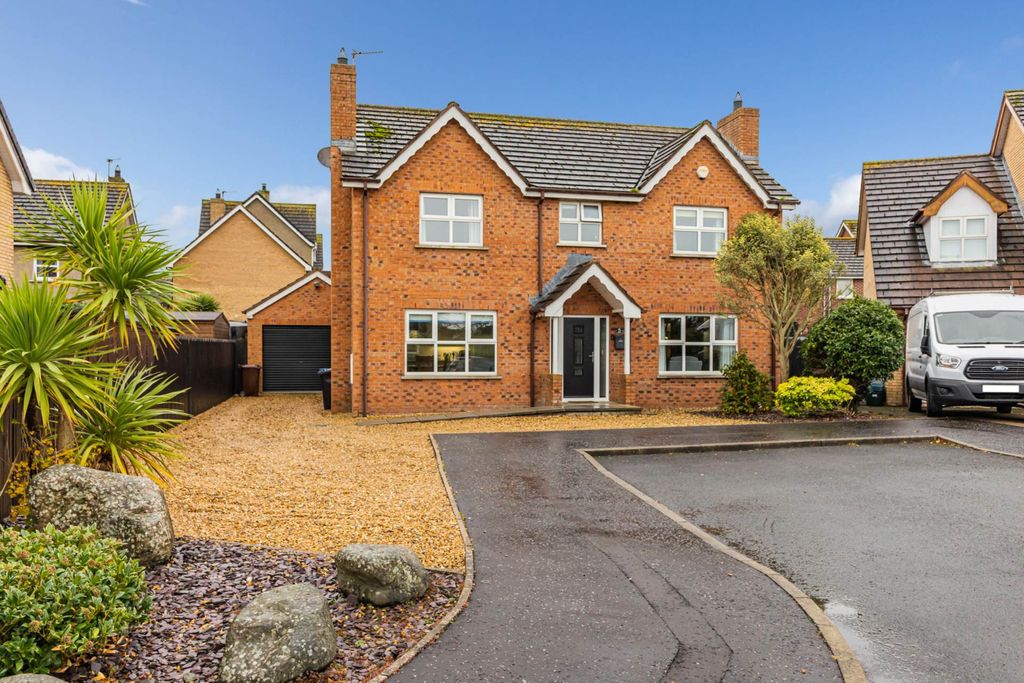 Property photo 1 of 37