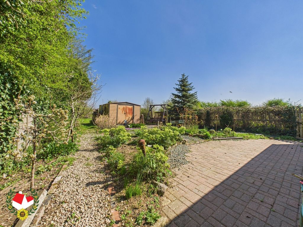 Property photo 3 of 19 Photo 4