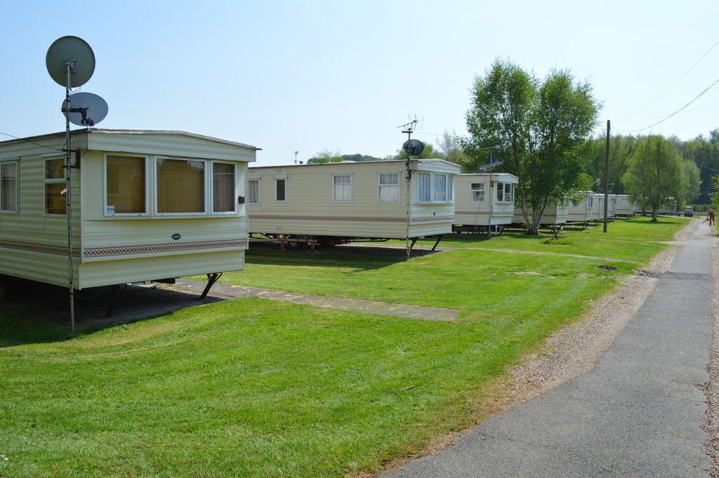 Property photo 1 of 5