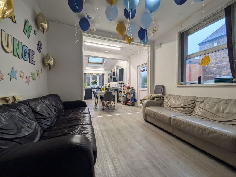 Property photo 2 of 11 Photo 3