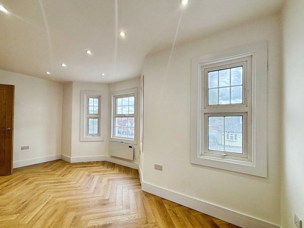 Property photo 3 of 7 Picture No. 26
