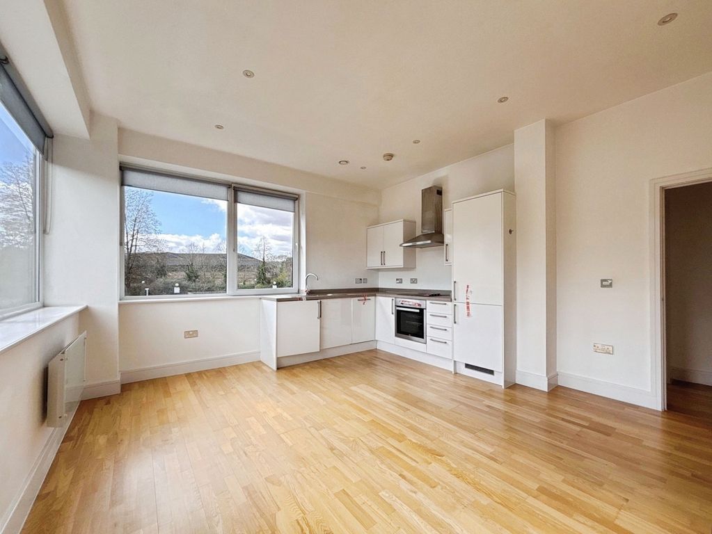 Property photo 2 of 10 Pbox-Img.Jpg