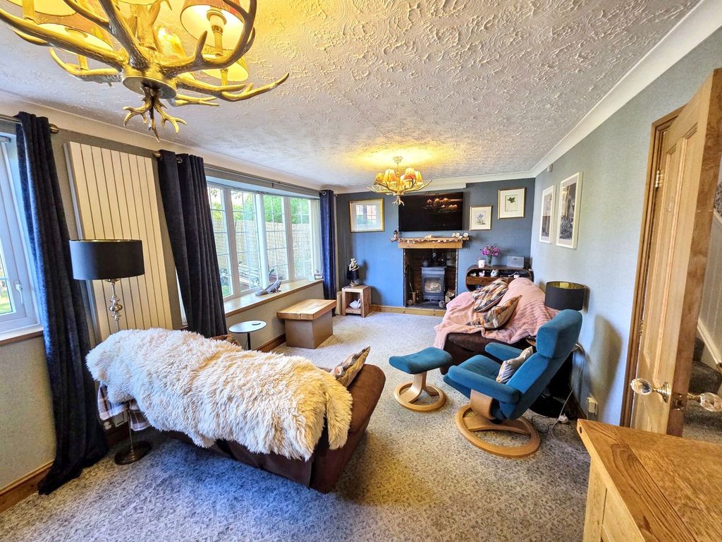 Property photo 2 of 38