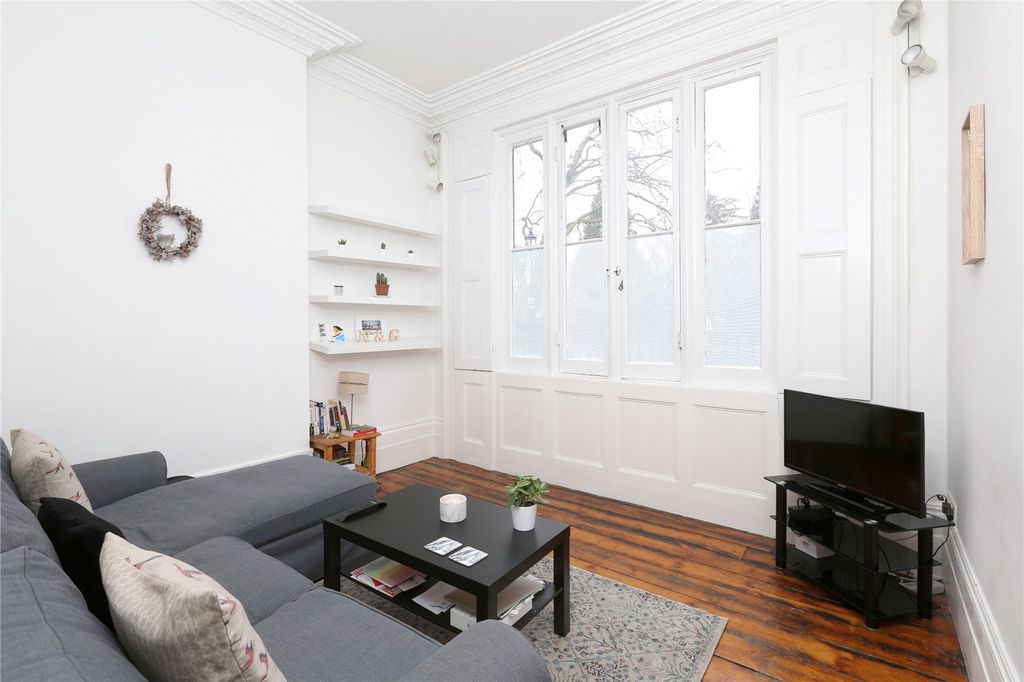 Property photo 2 of 12 Reception