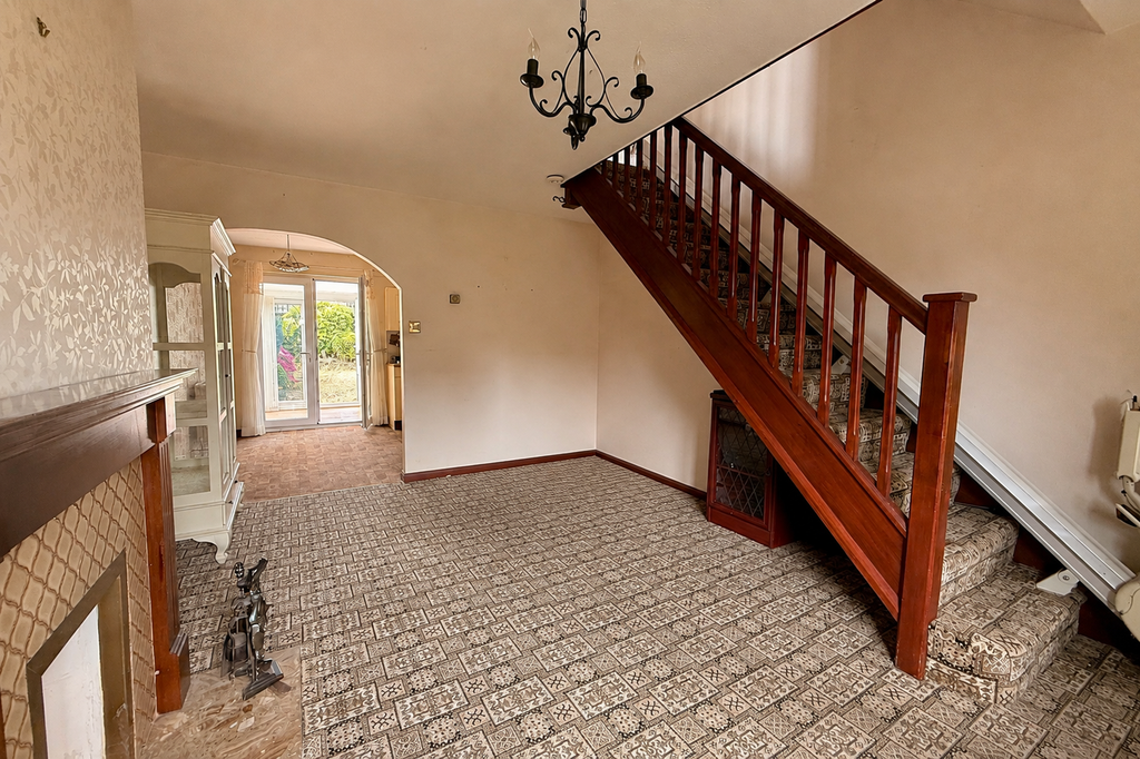 Property photo 3 of 16