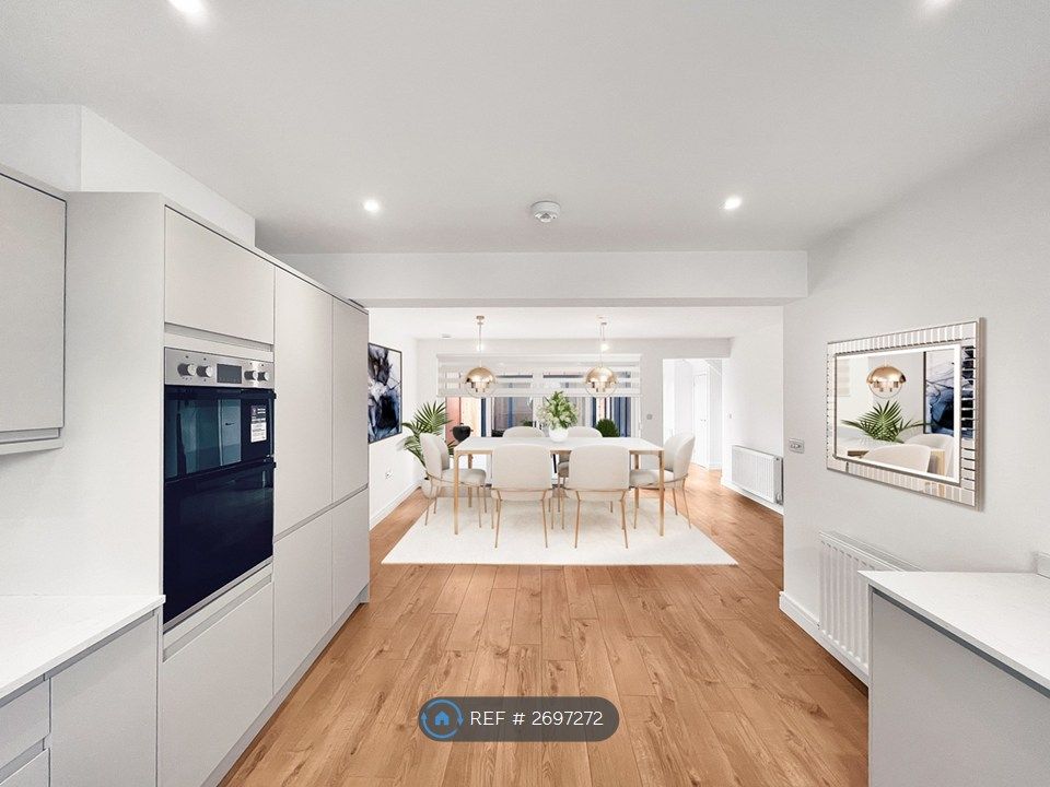 Property photo 2 of 7 Kitchen/Diner