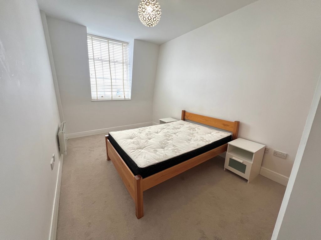Property photo 3 of 18 Bedroom