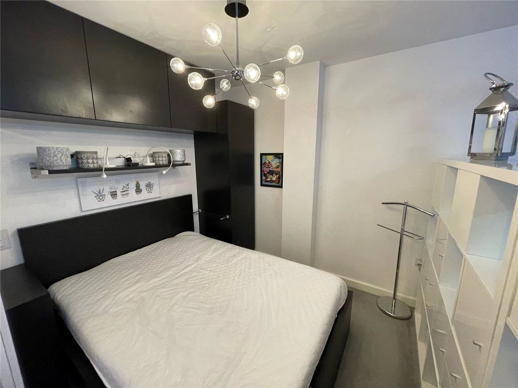 Property photo 2 of 18 Picture No. 03