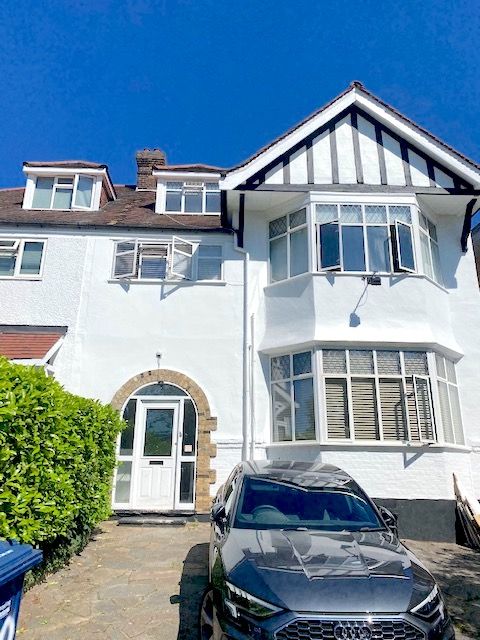 Property photo 1 of 4