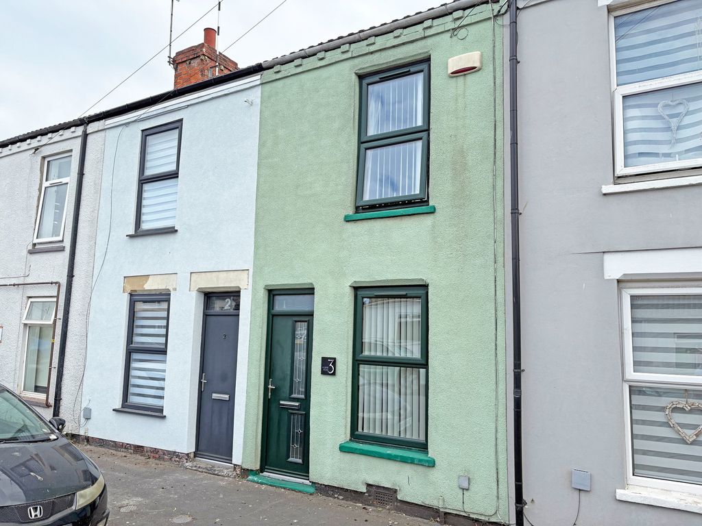 Property photo 1 of 17