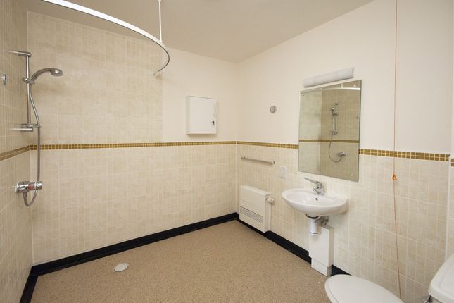 Property photo 2 of 8