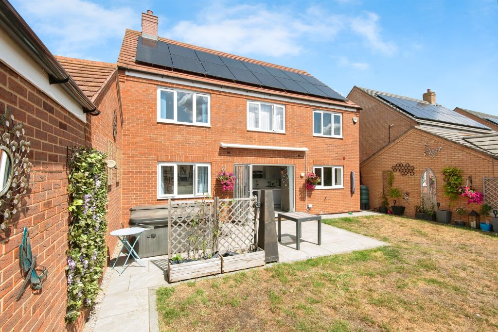 Property photo 3 of 17