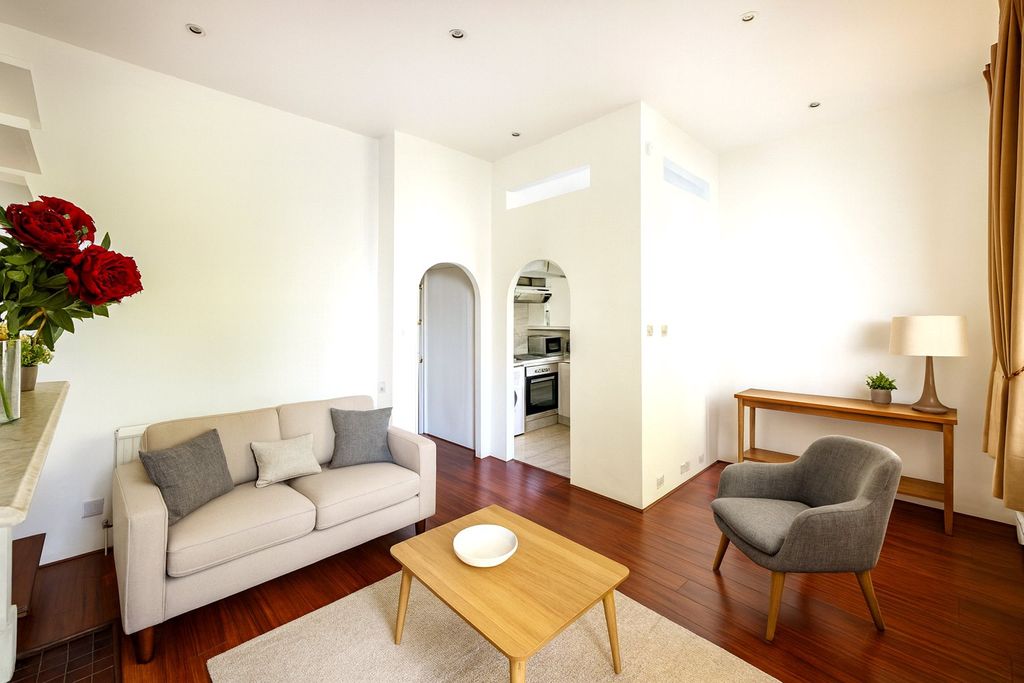 Property photo 3 of 9 Picture No. 15