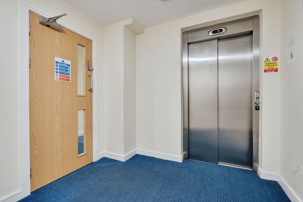 Property photo 2 of 14 Pbox-Img.Jpg