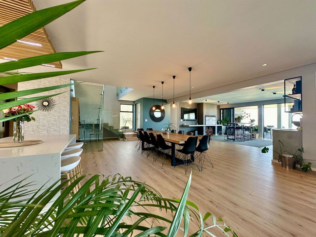 Property photo 3 of 38 1Pla1485707