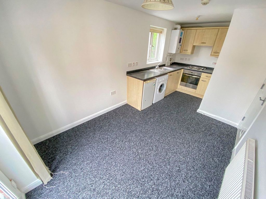 Property photo 2 of 8 Picture No. 30