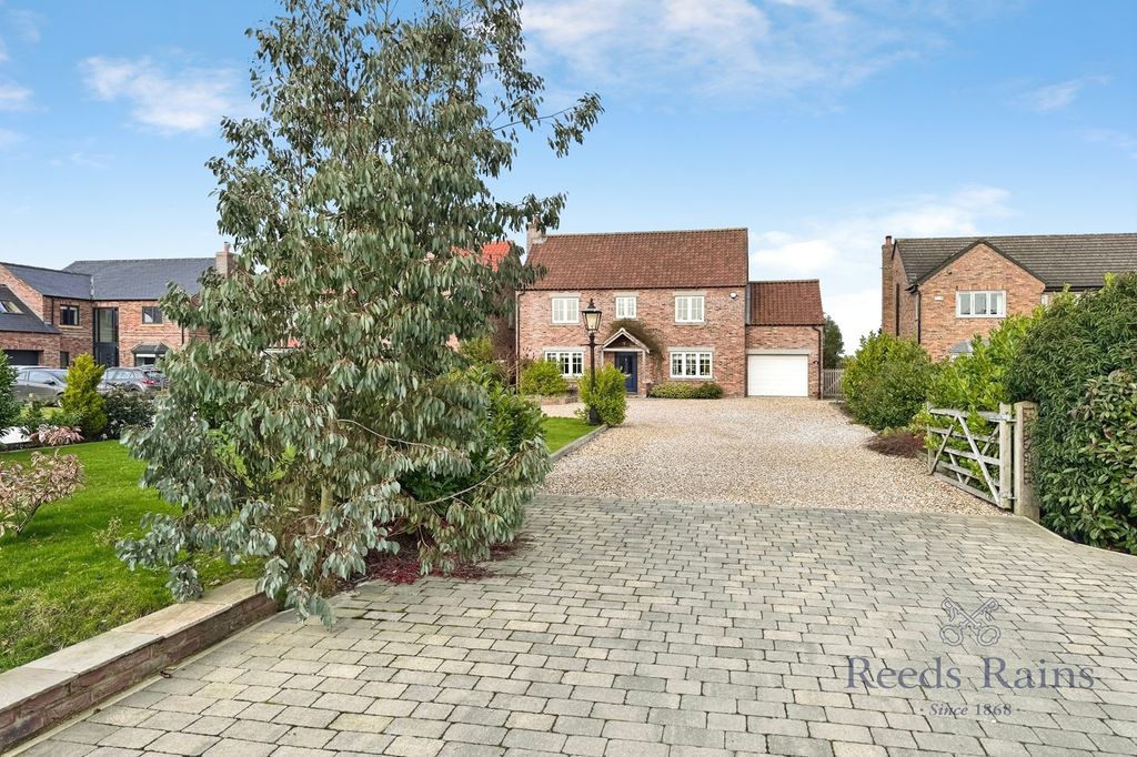 Property photo 1 of 40 Main