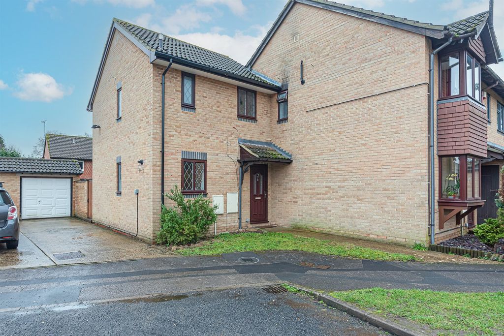 Property photo 1 of 13 (Main)