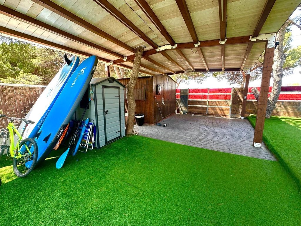 Property photo 2 of 31