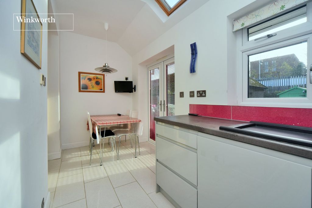 Property photo 3 of 20 Picture No. 14