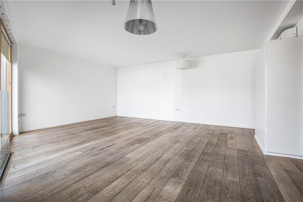 Property photo 3 of 30 Picture No. 03