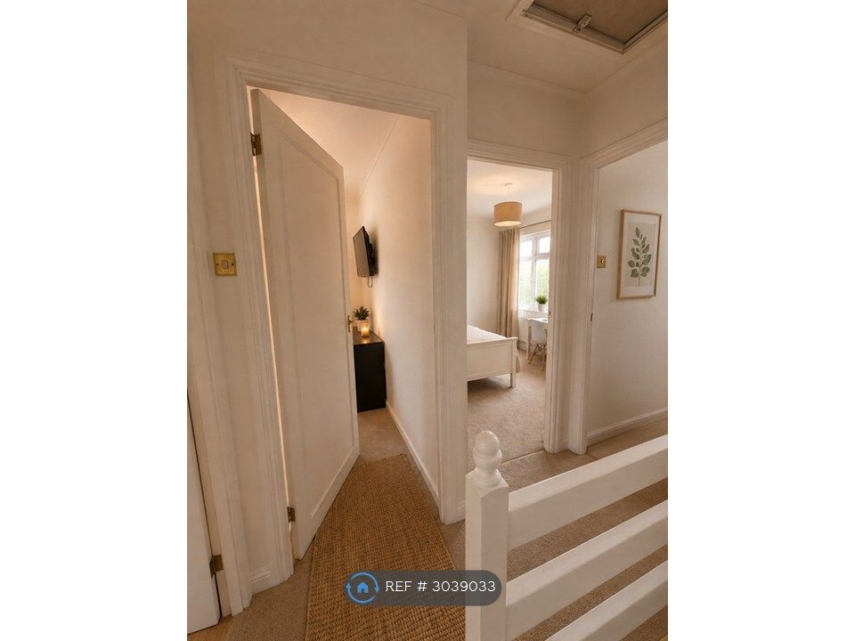 Property photo 3 of 3