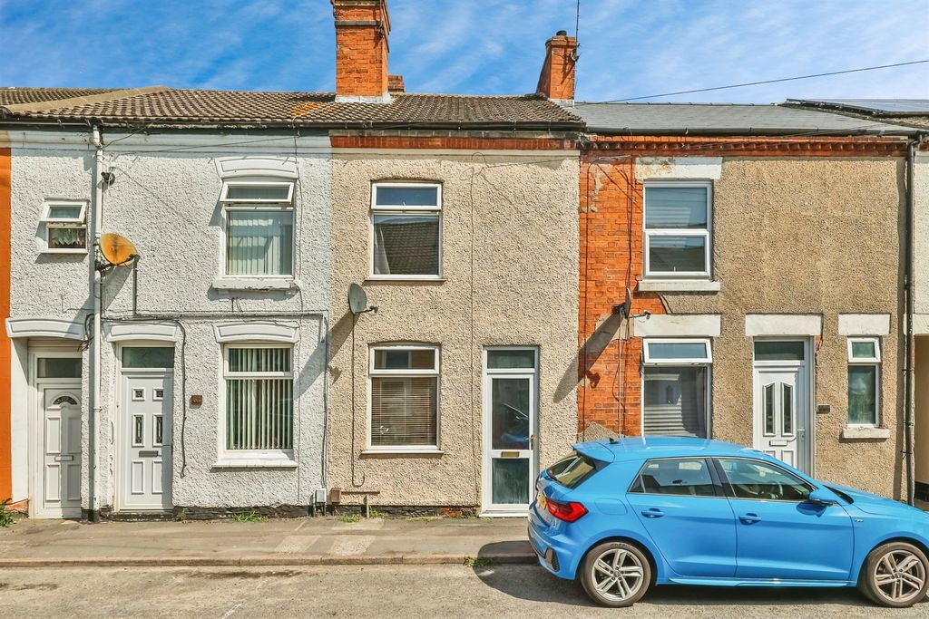 Property photo 1 of 17