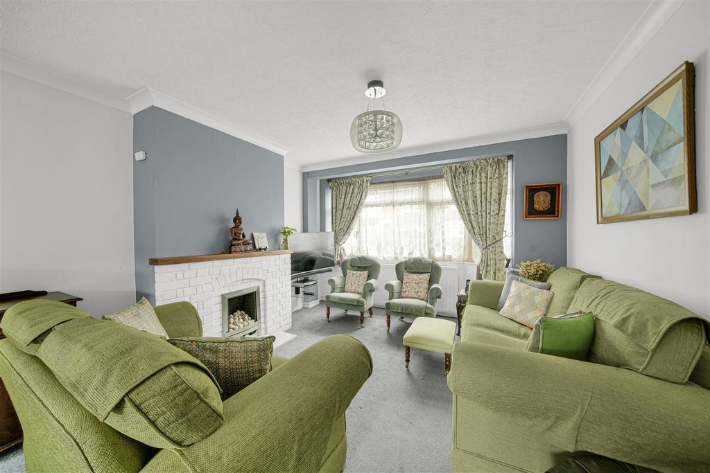 Property photo 2 of 28 Photo 28-04-2026, 11 23 03 (2).Jpg