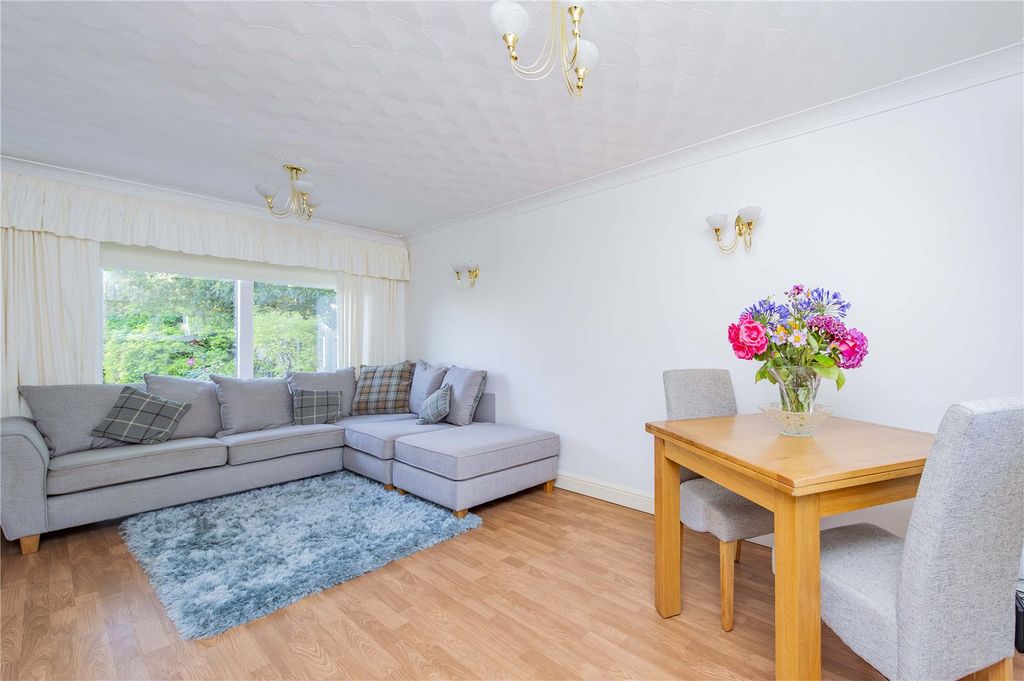 Property photo 3 of 33 Picture No. 80